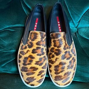 Prada Shoes black/print leather unisex sneaker size 7 mens 11 womens comfortable